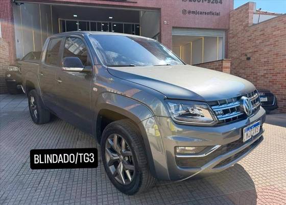 VOLKSWAGEN AMAROK 3.0 V6 TDI DIESEL HIGHLINE CD 4MOTION AUTOMÁTICO VOLKSWAGEN AMAROK 3.0 V6 TDI DIESEL HIGHLINE CD 4MOTION AUTOMÁTICO
